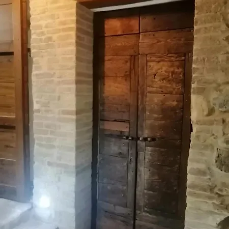 Vecchio Casale Quercetino Stone In Historic Tuscan Estate With Pool 2p Montenero d'Orcia